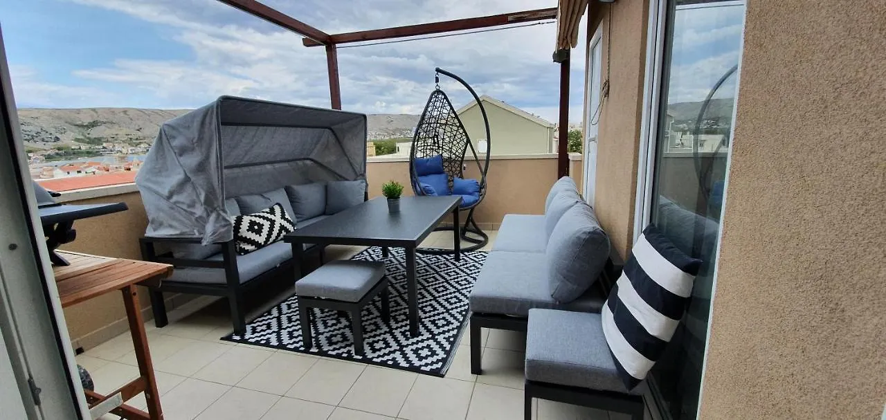 Apartment Marta Pag Town